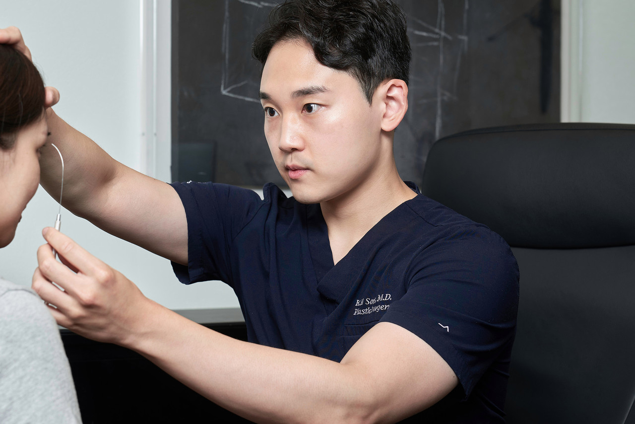 포시즌성형외과 성형외과 전문의